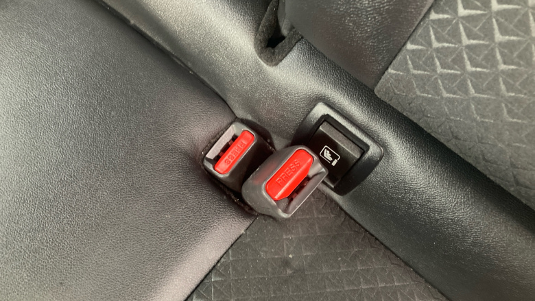 Nissan Juke 1.0 DiG-T N-Connecta 5dr Petrol Hatchback